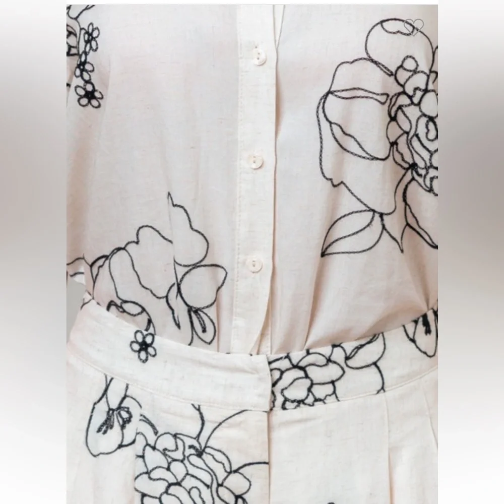 255. Embroidered Cream Floral Bubble sleeve Wide-Leg pants set - Picture 4 of 7